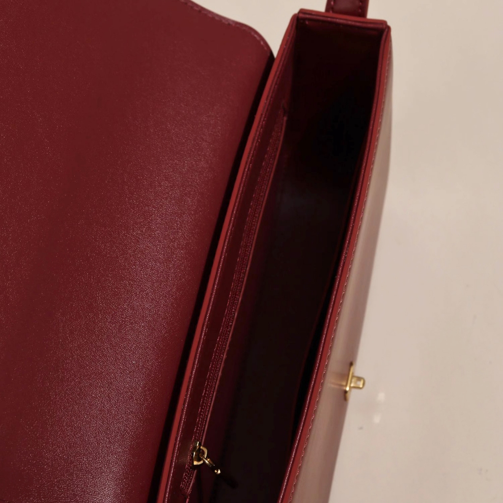 Túi baguette vuông da thật khoá đồng - VENUS