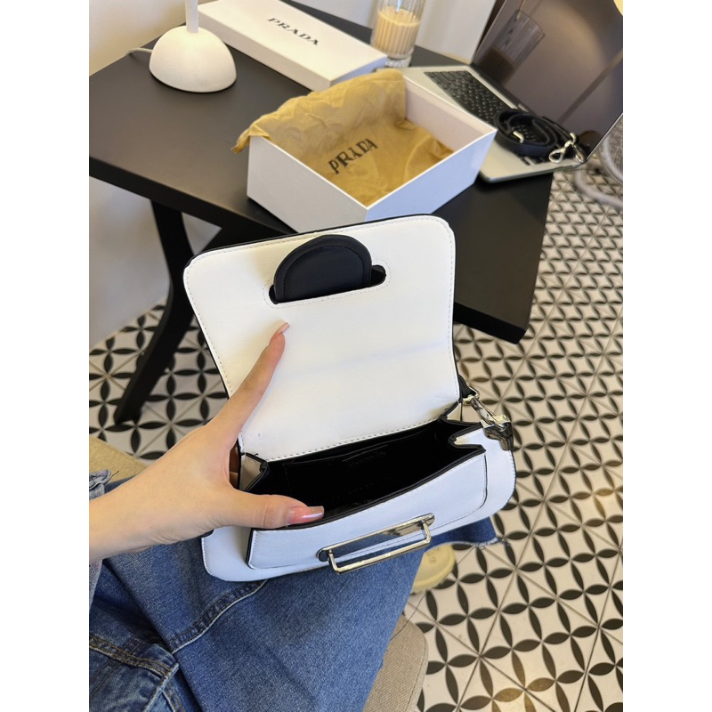 Túi Kẹp Nách Nữ Túi Cầm Tay Pra.dâ Nữ Cầm Tay Đeo Chéo Sang Chảnh