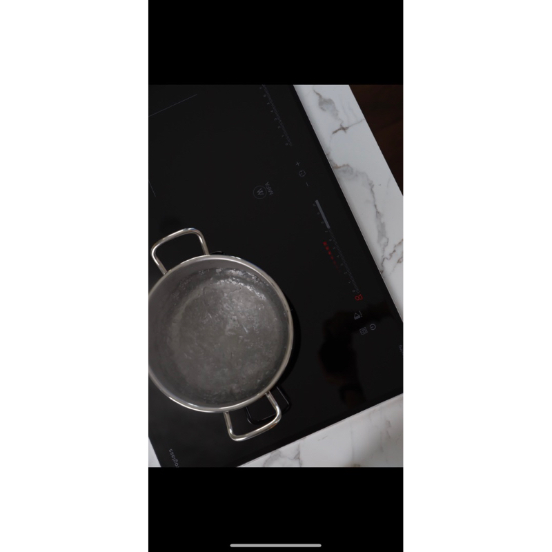 Bếp từ đôi Mifa VA05N - 2 vùng nấu 2800W, Kính cường lực, Công nghệ Inverter