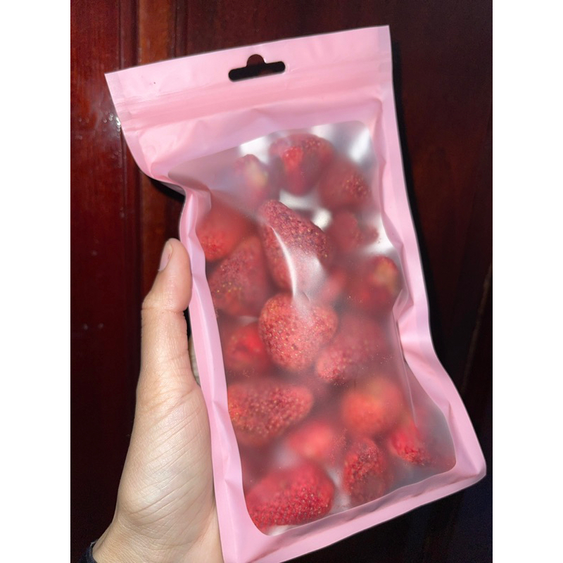 Dâu tây sấy giòn trái nguyên