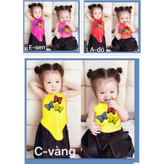 Set yếm đào thêu bứớm cho bé gái
