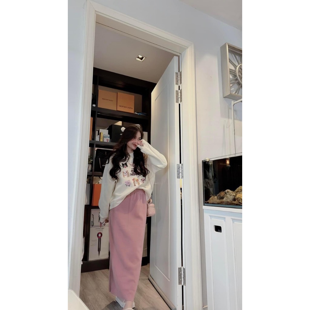 Set Áo Nỉ Be Mix Chân Váy Nhung Hồng Dáng Dài, Hàng Sịn