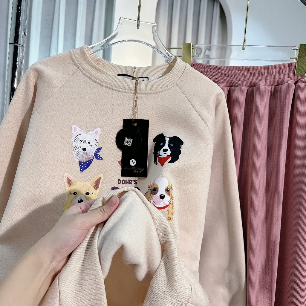 Set Áo Nỉ Be Mix Chân Váy Nhung Hồng Dáng Dài, Hàng Sịn