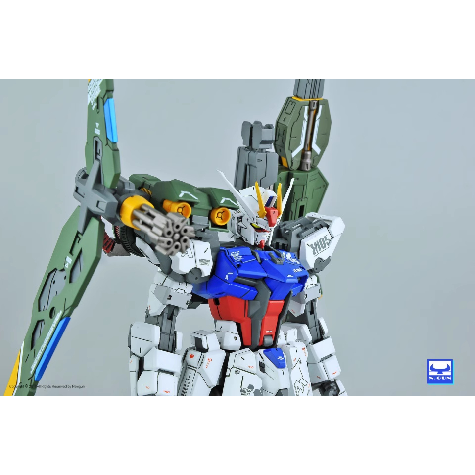 Mô Hình Lắp Ráp Gundam MG GAT-X105 Launcher Strike