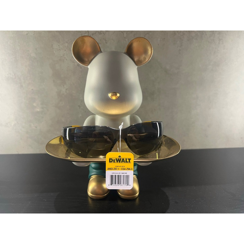 KÍNH DEWALT DPG54-2DTHỜI TRANG CHỐNG XƯỚC MÀU ĐEN