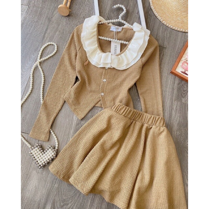 Sét áo bánh bèo phối viền kèm chân váy siêu đẹp