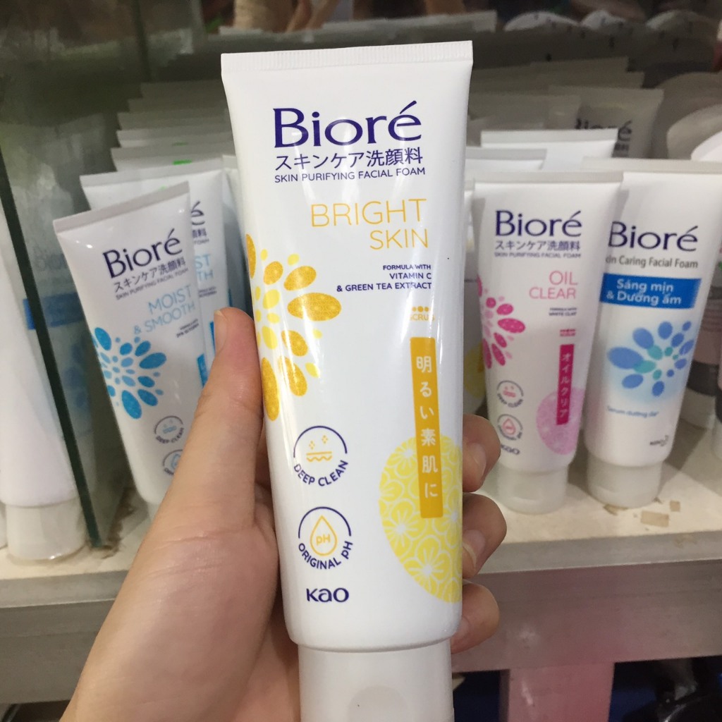 Sữa rửa mặt Biore 100g  Mẫu Mới như hình