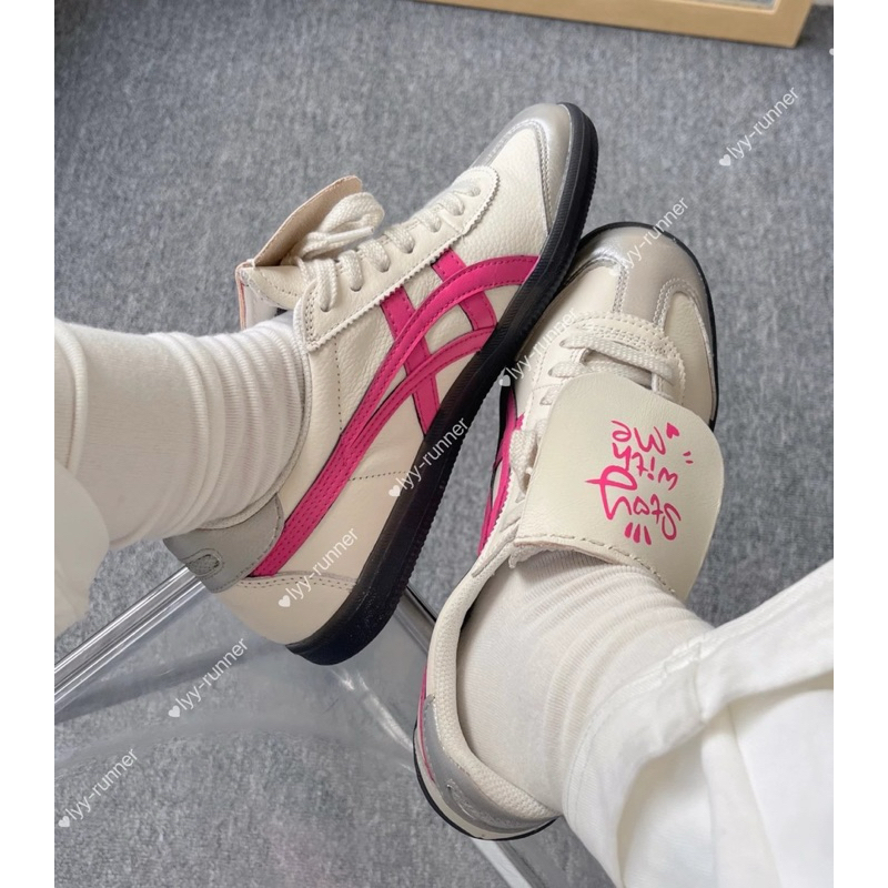 GIÀY thể thao Tokuten hồng lưỡi gà gập