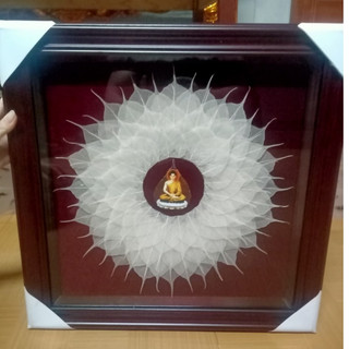 Tranh lá bồ đề hình Đức Phật lá màu trắng