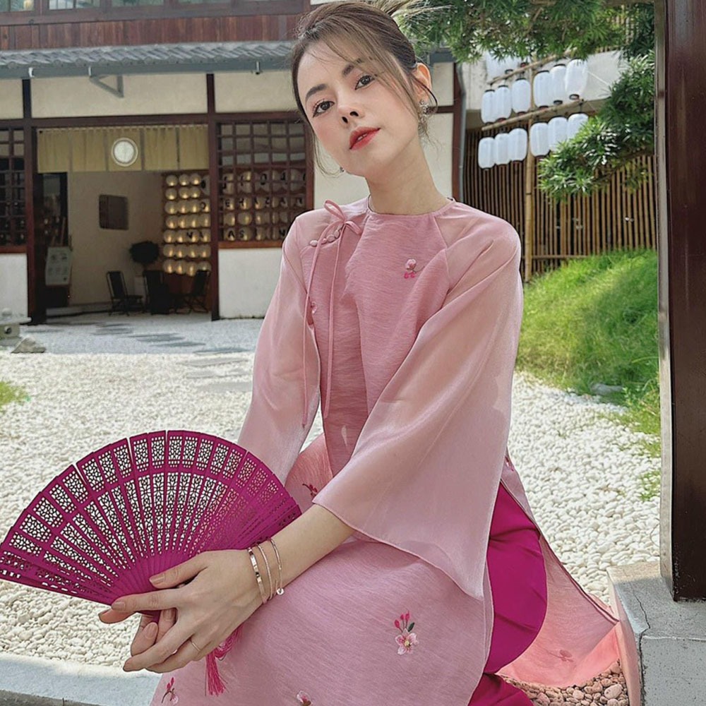 Áo Dài Cách Tân Nữ 4 Tà Dáng Suông Đính Nơ XZ22