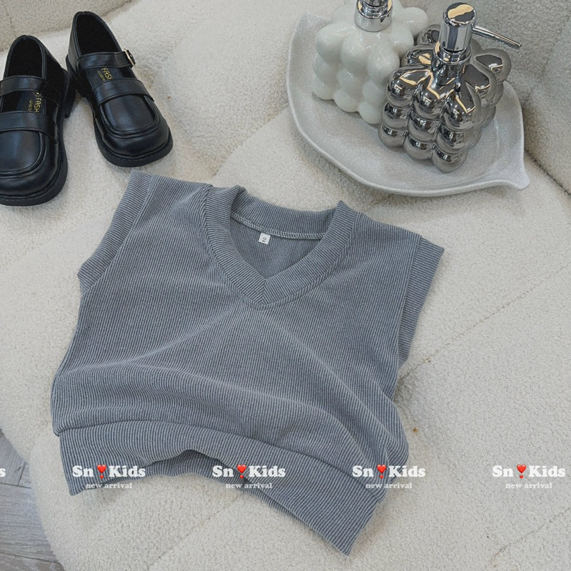 Sét bộ 3 chi tiết áo sơ mi trắng+ gile+chân váy cho bé gái