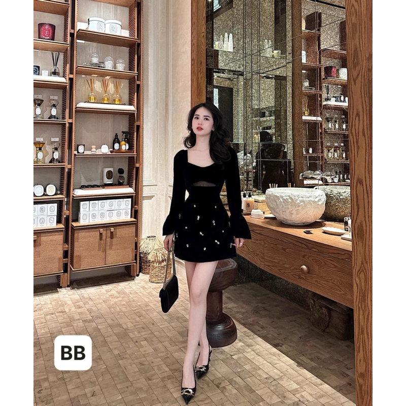 Đầm nhung đính đá sang chảnh