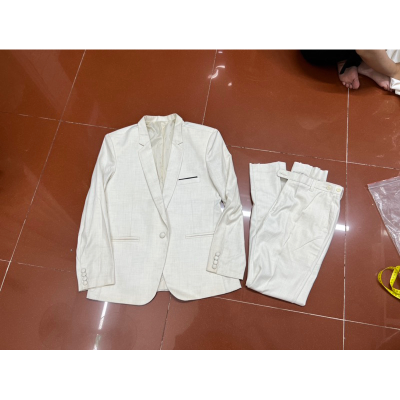 Bộ Vest kem 1 nút size L