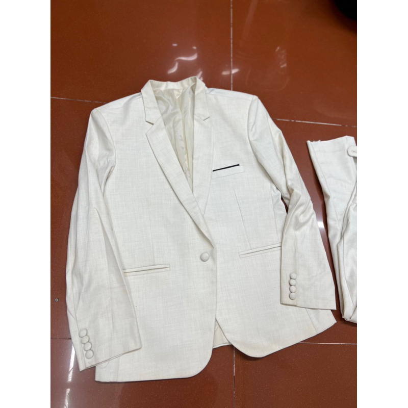 Bộ Vest kem 1 nút size L