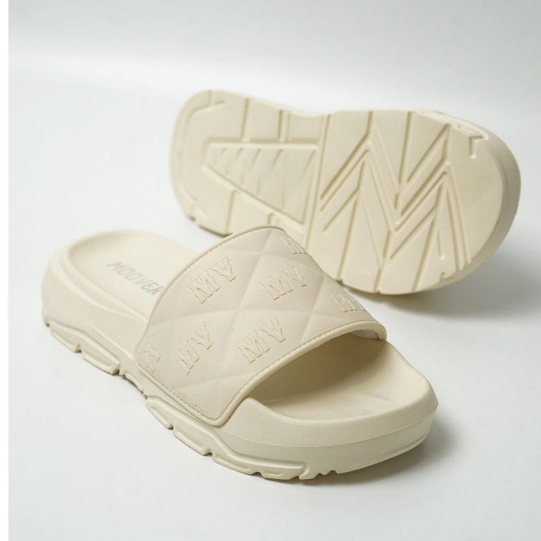 Dép quai ngang nam nữ MOOVER CHUNKY BOUNCER, mẫu mới nhất, êm chân, đế 4p nhẹ, dễ phối đồ, màu đơn giản