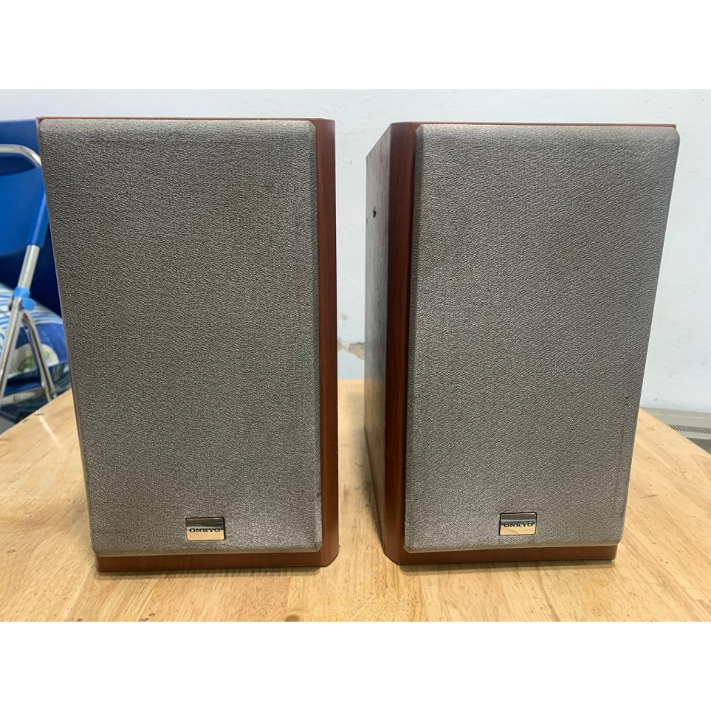 Bán cặp vỏ thùng loa nghe nhạc Onkyo D- S7GX đẹp keng