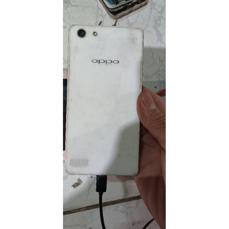 Cụm Oppo Neo 7 bản 16G bsống zin hư màn hình.