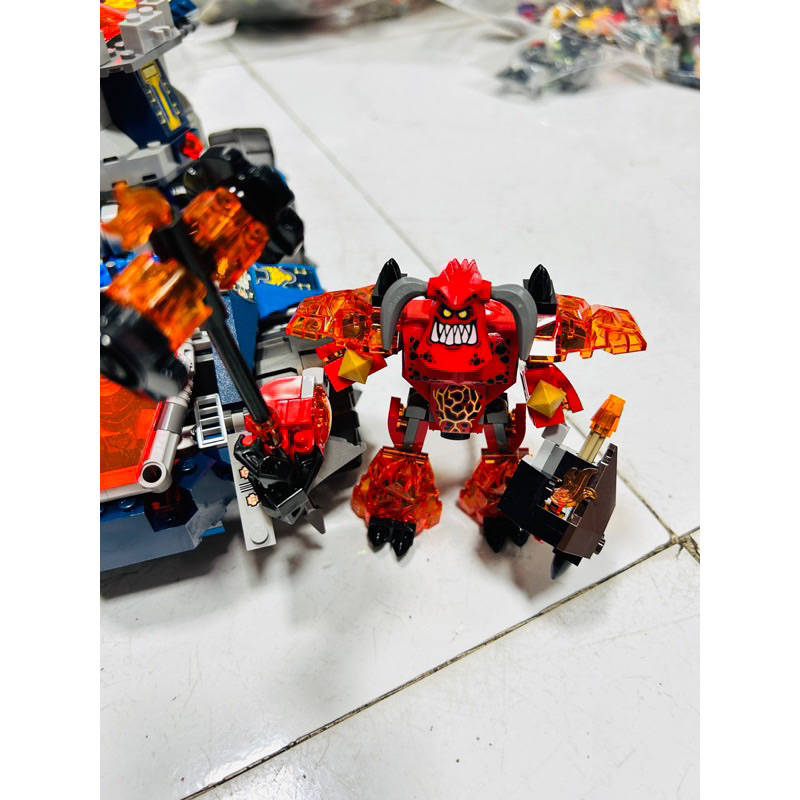 Đồ chơi lắp ráp LE Go Nexo Knights 70322 - Tháp Canh di động của Axl (LEGO Nexo Knights Axl's Tower Carrier 70322