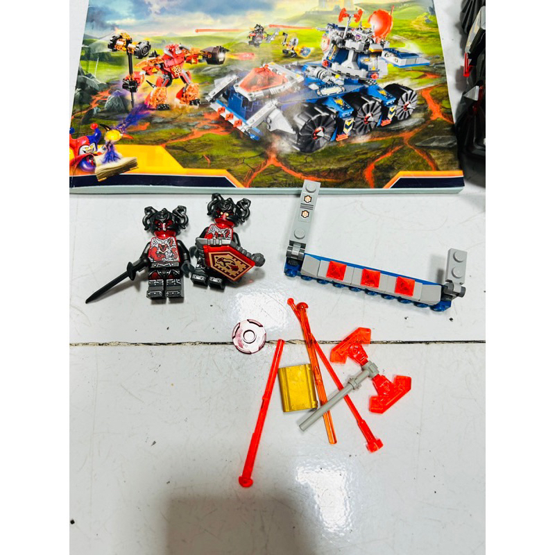 Đồ chơi lắp ráp LE Go Nexo Knights 70322 - Tháp Canh di động của Axl (LEGO Nexo Knights Axl's Tower Carrier 70322