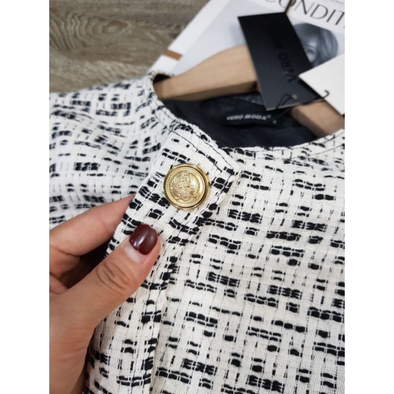 Áo dạ Tweed dài tay V..r  sang xịn .