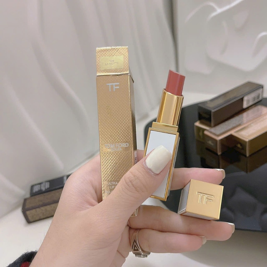 Son thỏi lì Tom Ford fullsize về nhiều màu