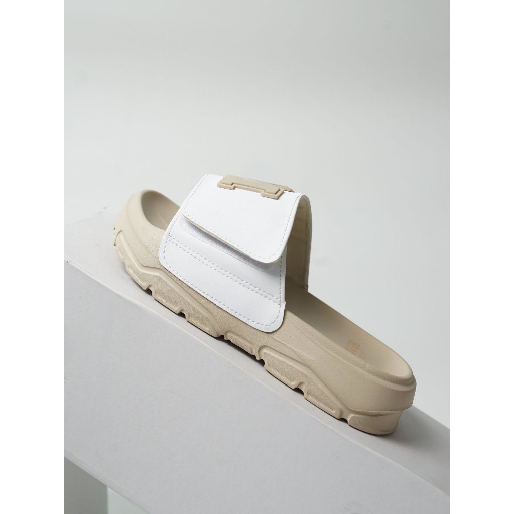 Dép quai ngang MOOVER CÁ TÍNH nam/nữ MOOVER LG DÁN