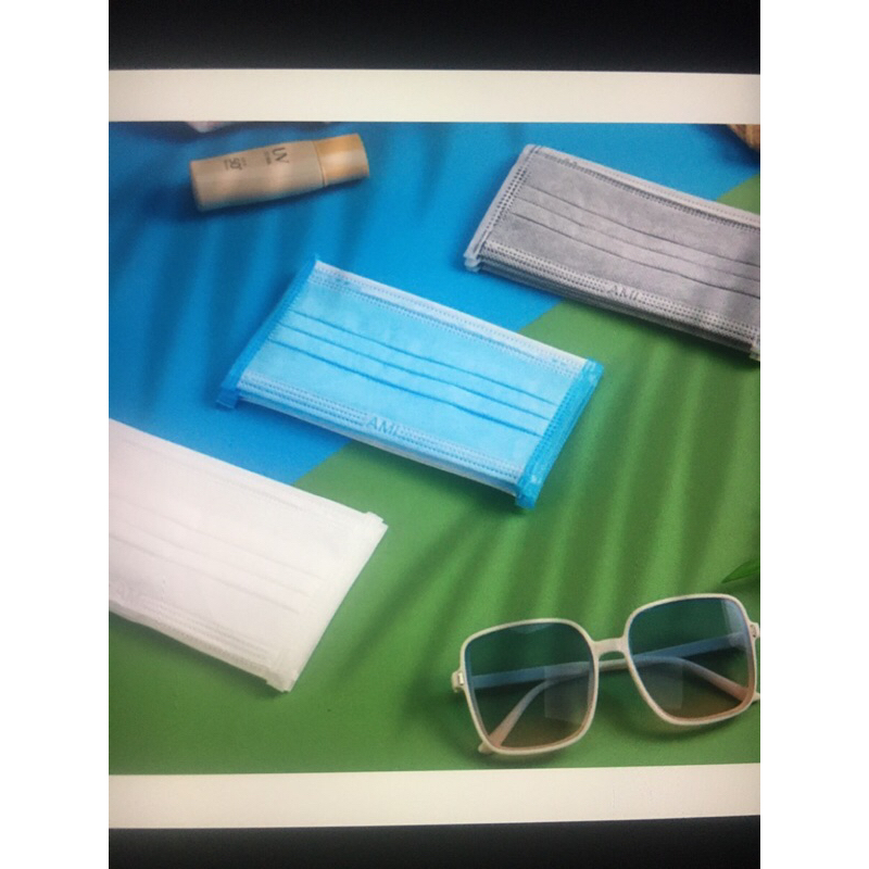 Combo 1 chai dầu ăn và 1 khẩu trang