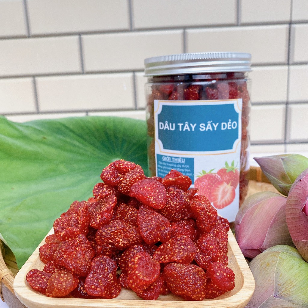 Dâu Tây Sấy Dẻo Không Đường The Măng Đen 250g Đặc Sản Măng Đen Kon Tum