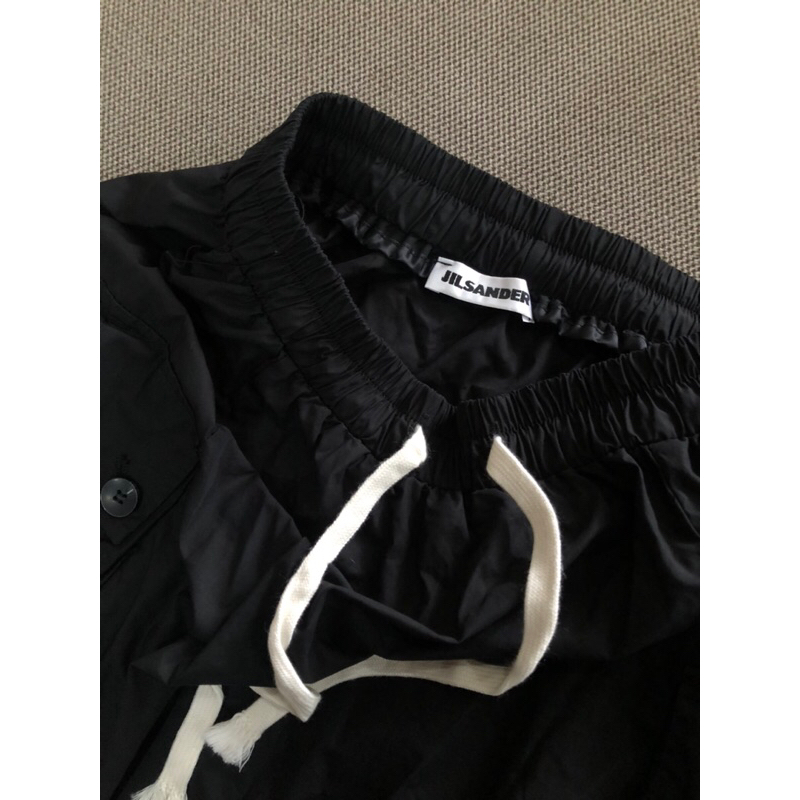 CHÂN VÁY DÀI/TÚI HỘP