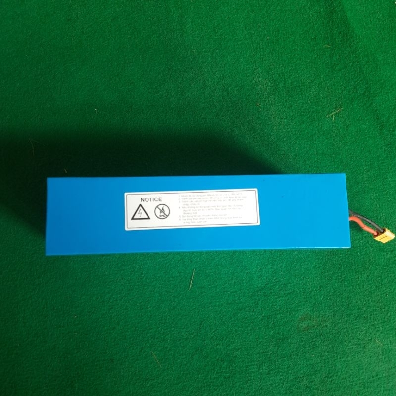 PIN LITHIUM XE ĐIỆN 48v12Ah 48v15ah 48v18ah 48v20ah