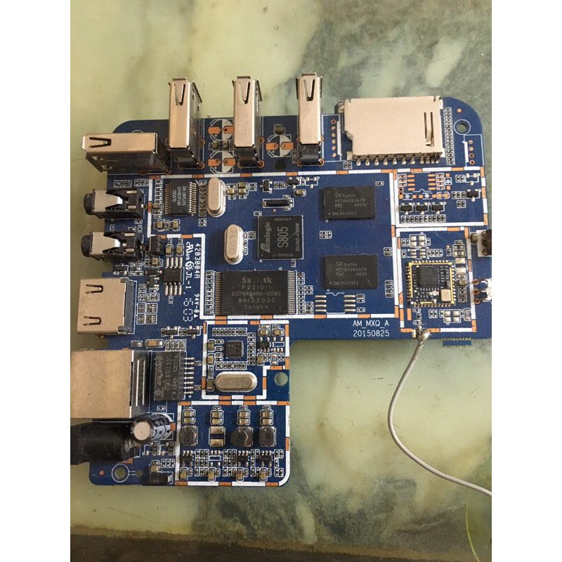 Bo mạch đầu box tivi sống về anh em chạy lại rom