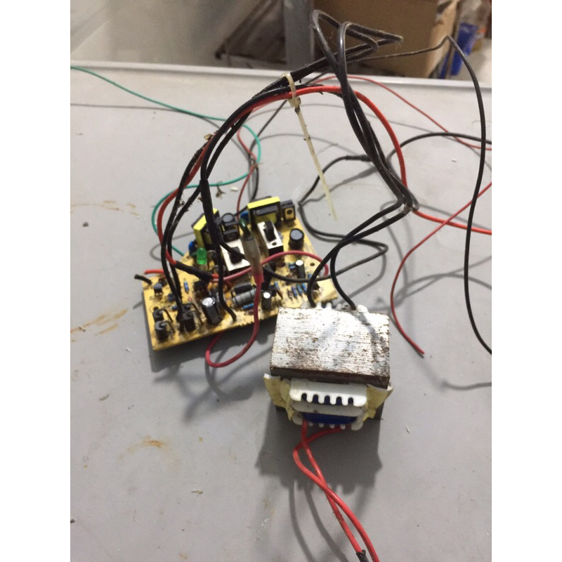 Mạch quạt tích đện