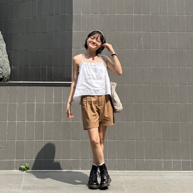 AMEGON Quần ngắn lưng cao xếp 2 ly linen LATTE SHORTS
