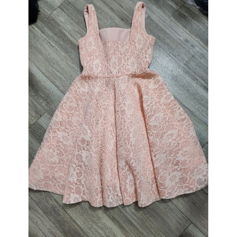 Đầm thiêt kế size  M L XL