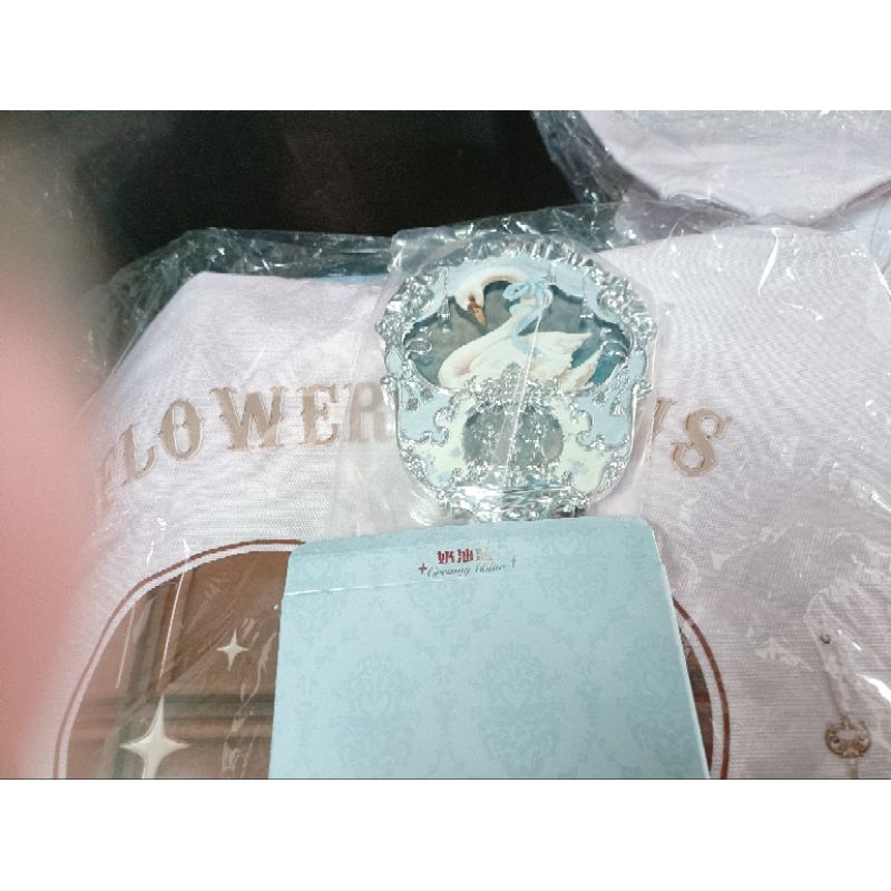 Gương Thiên Nga flower knows ngẫu nhiên ạ