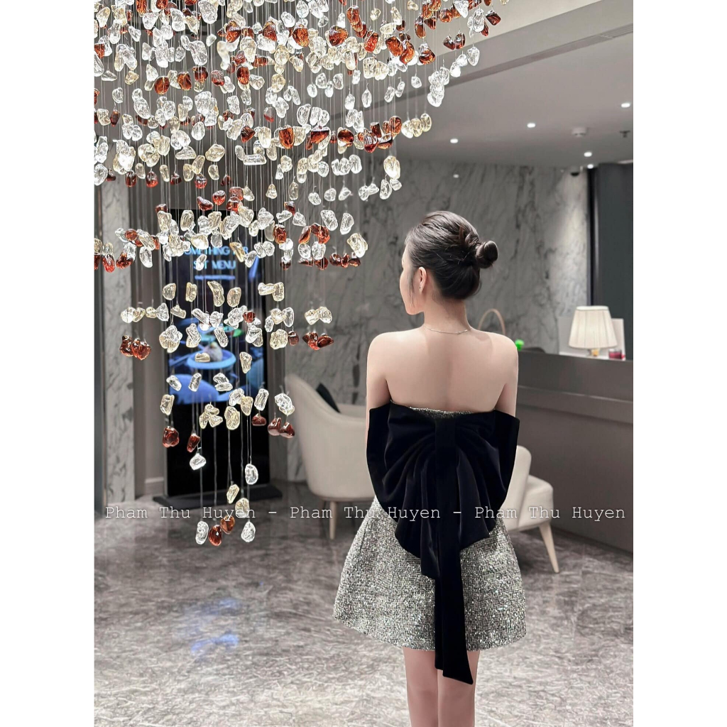 VÁY NHŨ BLING KÈM NHUNG NƠ