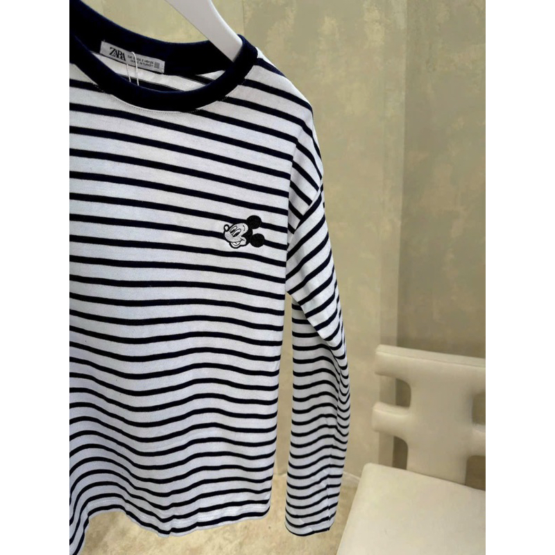 Áo pull dài tay thêu hình micky cho nữ