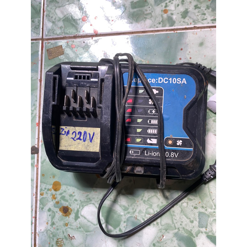 Pin sạc makita 12v max