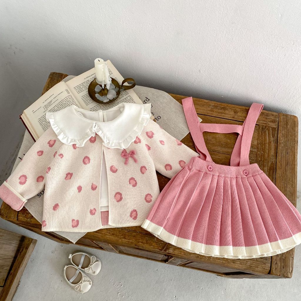 Set áo cardigan váy xếp ly kem hồng cho bé