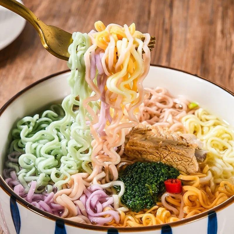 Mì kiều mạch được làm từ rau củ quả thích hợp cho người ăn chay, ăn kiêng