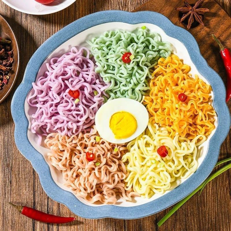 Mì kiều mạch được làm từ rau củ quả thích hợp cho người ăn chay, ăn kiêng