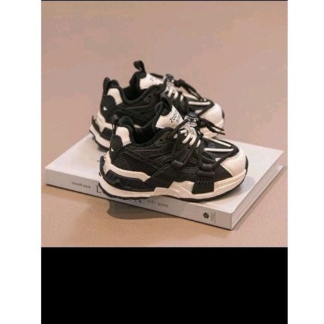 Thể thao phong cách cá tính cho bé trai