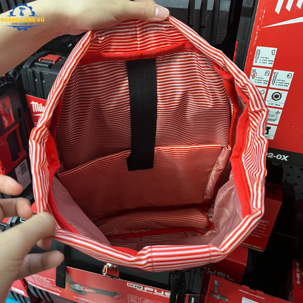 Balo Milwaukee. Balo đi làm, cặp đựng laptop. Thời trang, hiện đại.