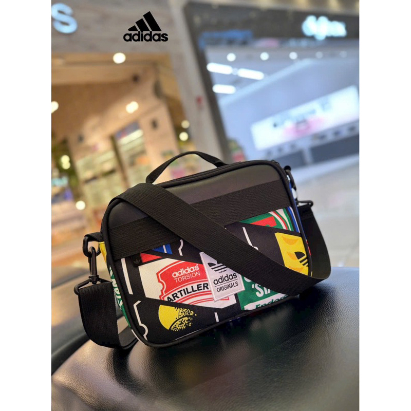 Túi adidas hoạ tiết đeo chéo