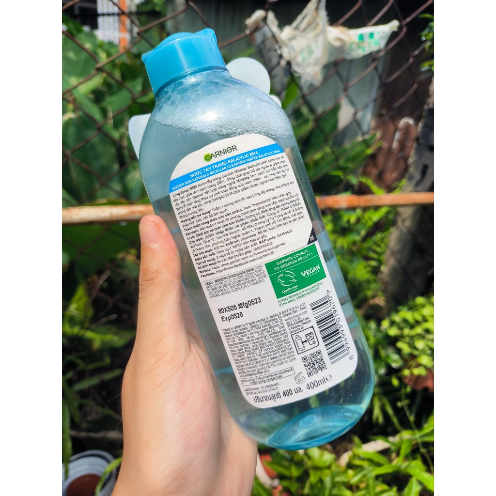 Nước tẩy trang garnier Vàng hồng xanh date 05/2026