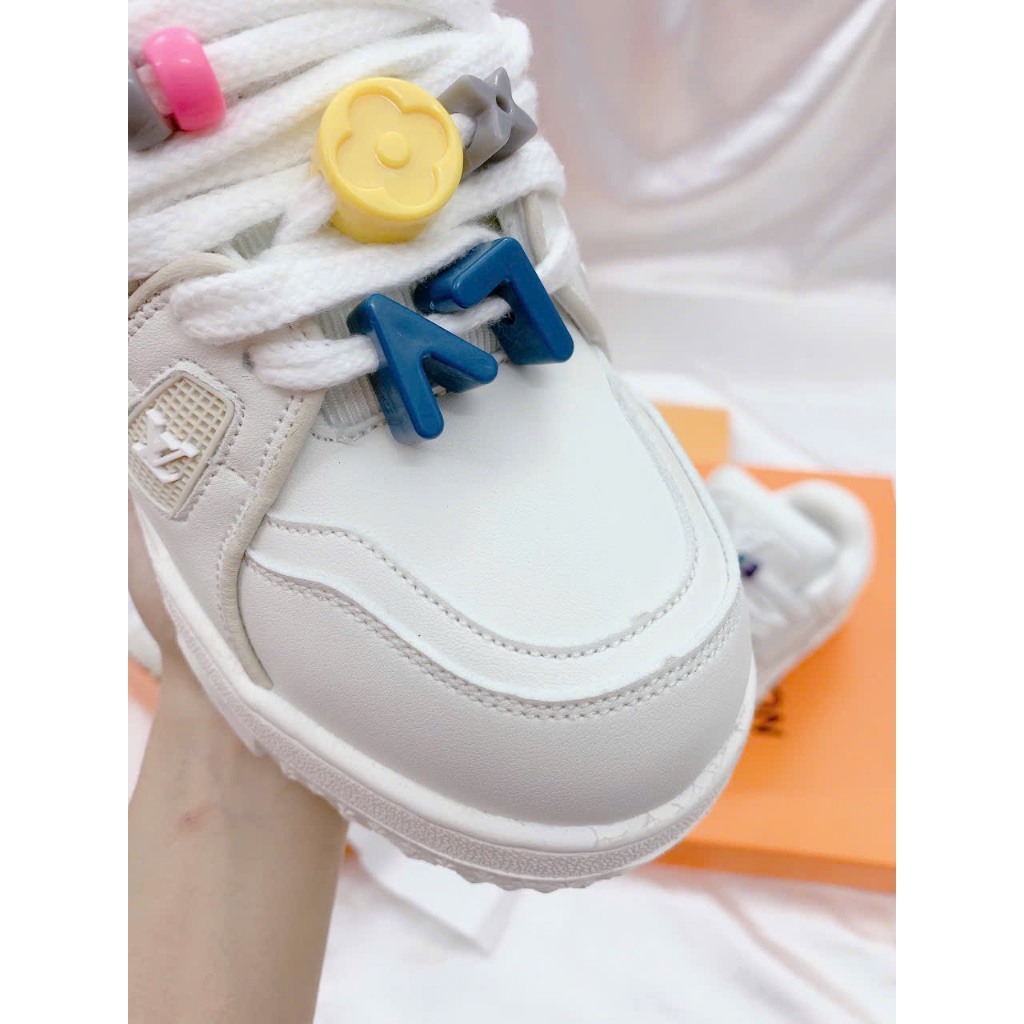 Giày thể thao nam nữ CT LV Louis vuiton trainer trắng đen đính sticker cao cấp mới
