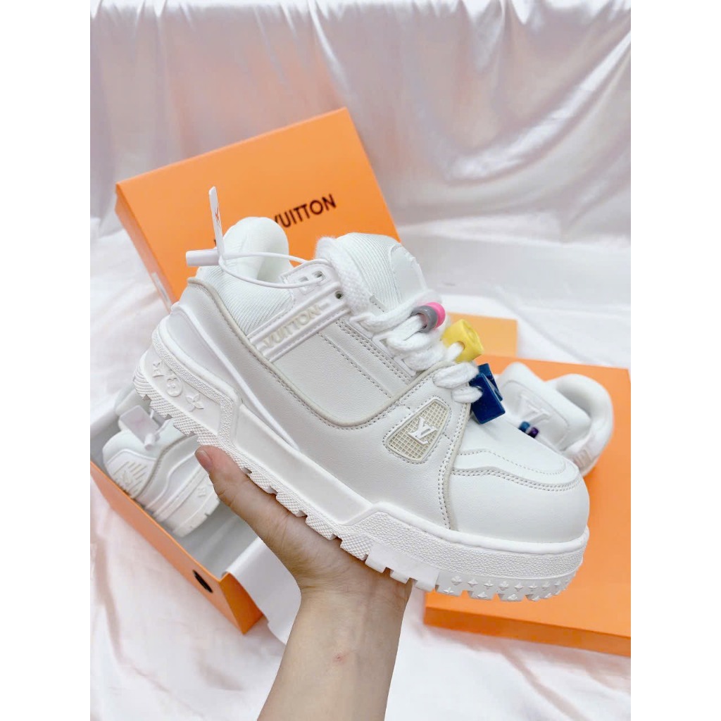 Giày thể thao nam nữ CT LV Louis vuiton trainer trắng đen đính sticker cao cấp mới