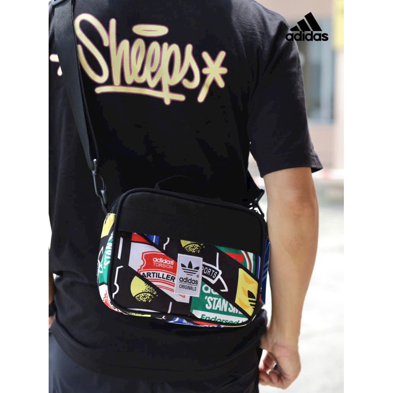 Túi adidas hoạ tiết đeo chéo