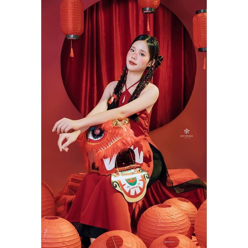 Áo dài yếm dây cách tân 2 tà kèm quần lụa