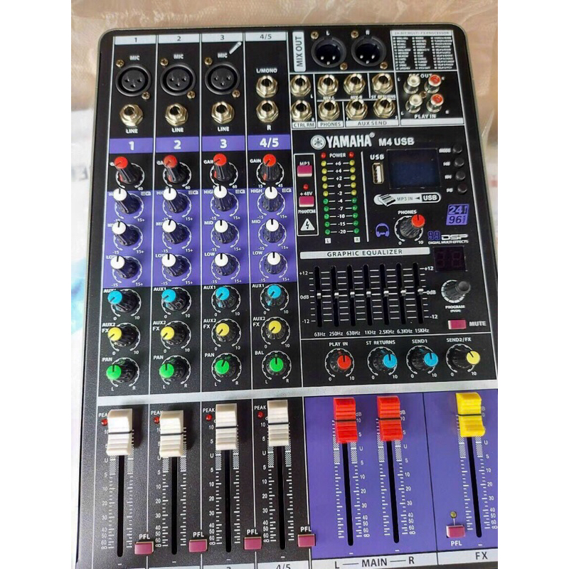 Mixer yamaha m4